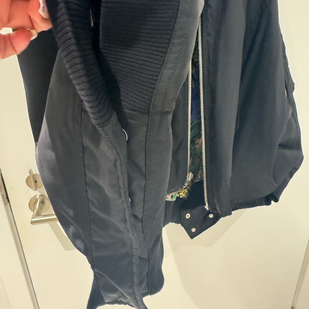 Gucci Jacket Multicolor Reversible
Bomber Poncho / jacket  Leopard Animal Print - Picture 12 of 16